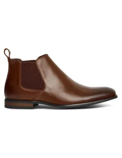 yd. New York Chelsea Boot in Brown