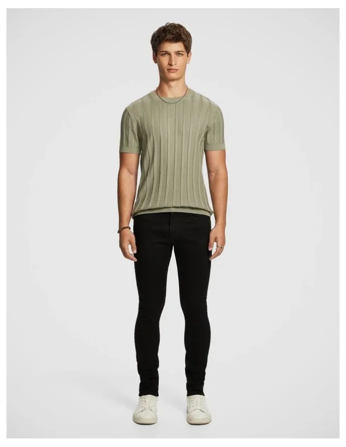 yd. Toni Skinny Jean in Black