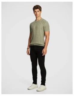 yd. Toni Skinny Jean in Black