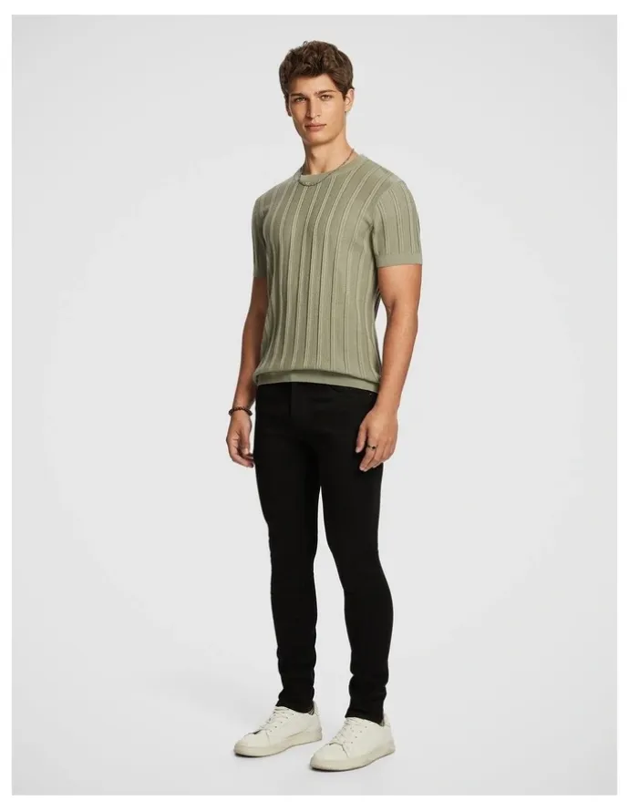 yd. Toni Skinny Jean in Black