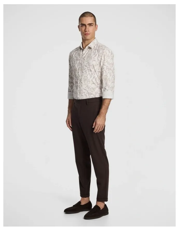 yd. Valencia Slim Paisley Shirt in Chocolate